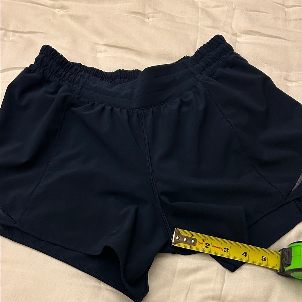 Lululemon hotty hot 4 inch Navy Athletic Shorts size 8